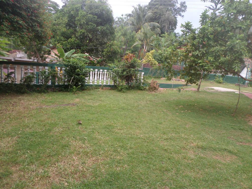 Grand Villa Mirissa Esterno foto